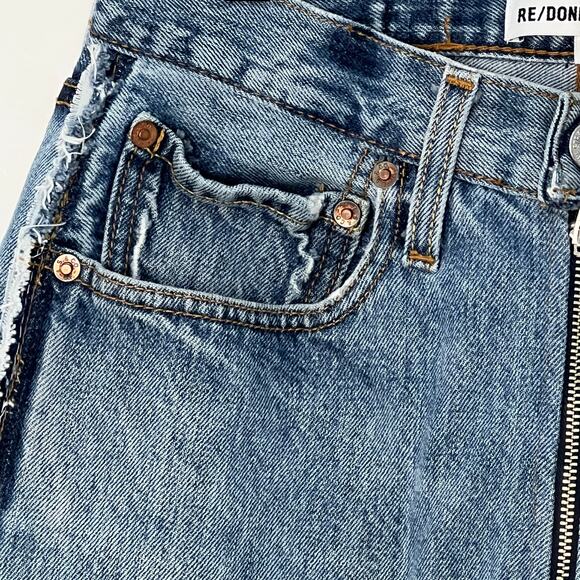 Levis Re/Done Straight Leg Denim Jeans Blue Exposed Zipper Raw Hem Size 25 Retro - Picture 3 of 14